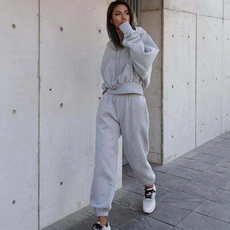 Stylish Vintage Women's Oversize Hoodie & Joggers