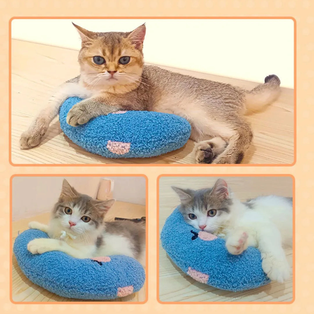 Little Pillow for Cats Fashion Neck Protector Deep Sleep Puppy U-Shaped Pillow Kitten Headrest for Cats Indoor Soft Calming Toy